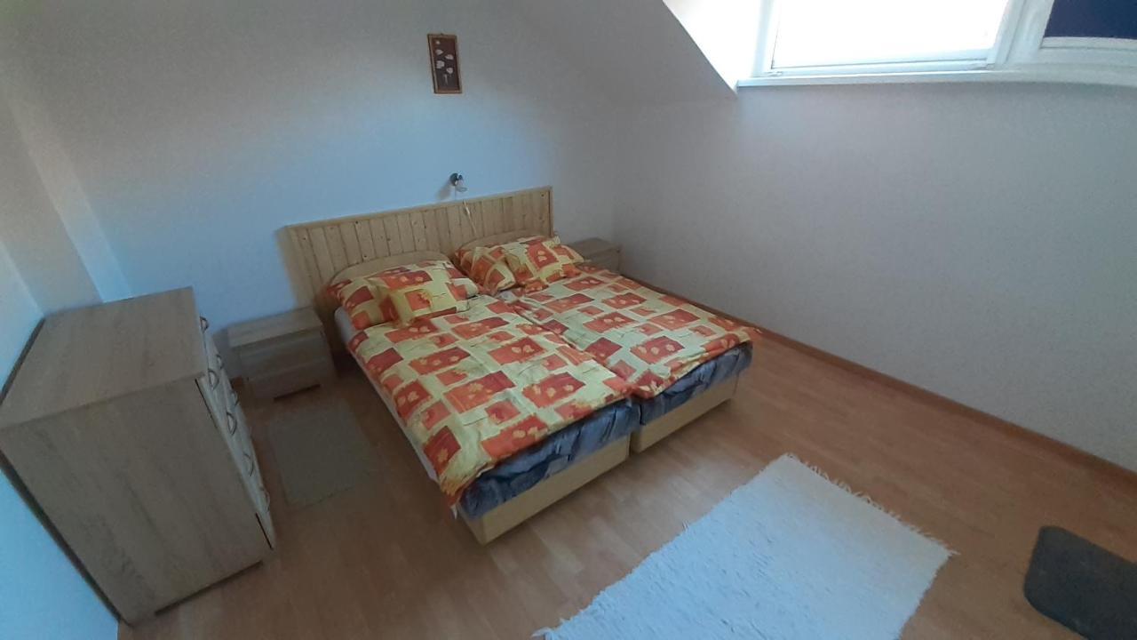 Patri Apartmanhaz Keszthely Εξωτερικό φωτογραφία